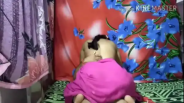 bhabhi indiano bunda fodendo por servo e esguicho de buceta grande suco muito quente d. por servente indiano quente brazzer cam sexo saree sexo grande anal porra