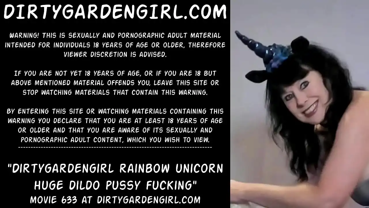 Dirtygardengirl arco-íris unicórnio enorme bichano dildo fodendo