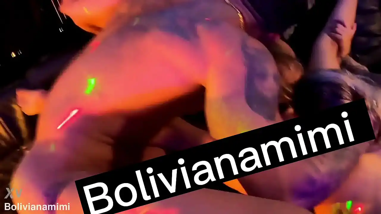 Olha esse surubaum na limousine com a Charlotte Vih o tesao naquele dia foi absurdo.... realmente uma delicia Quer assistir esse video com mais de  uma hora de putaria?... entra no bolivianamimi.tv