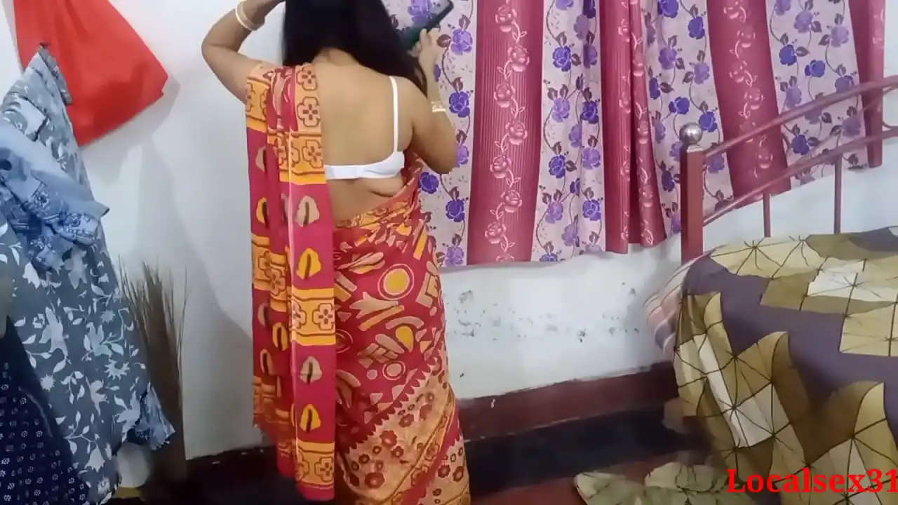 Red Saree Boudi Sex In Husband Dificilmente no estilo cachorrinho (Vídeo Oficial de Localsex31)